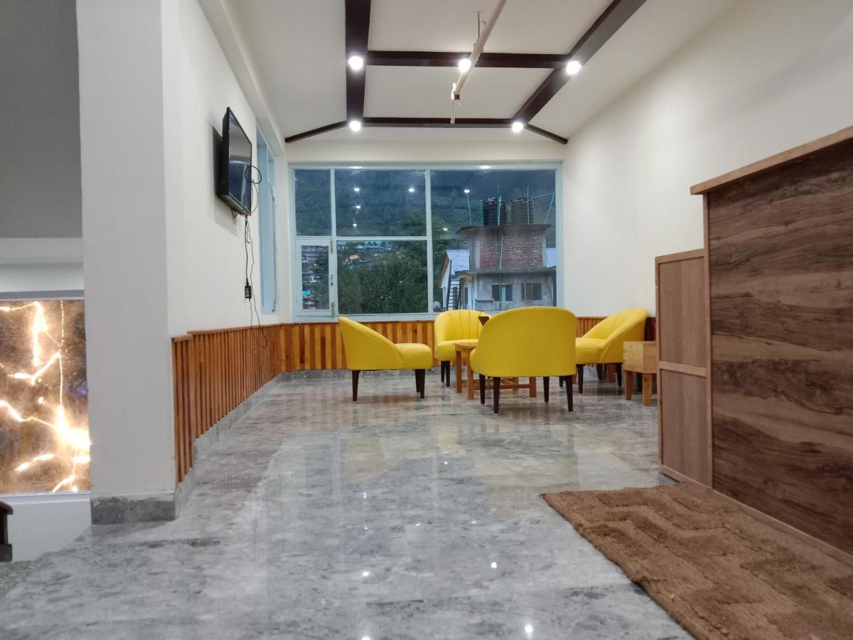Resort Apple Flower By Manali Mall Road 外观 照片