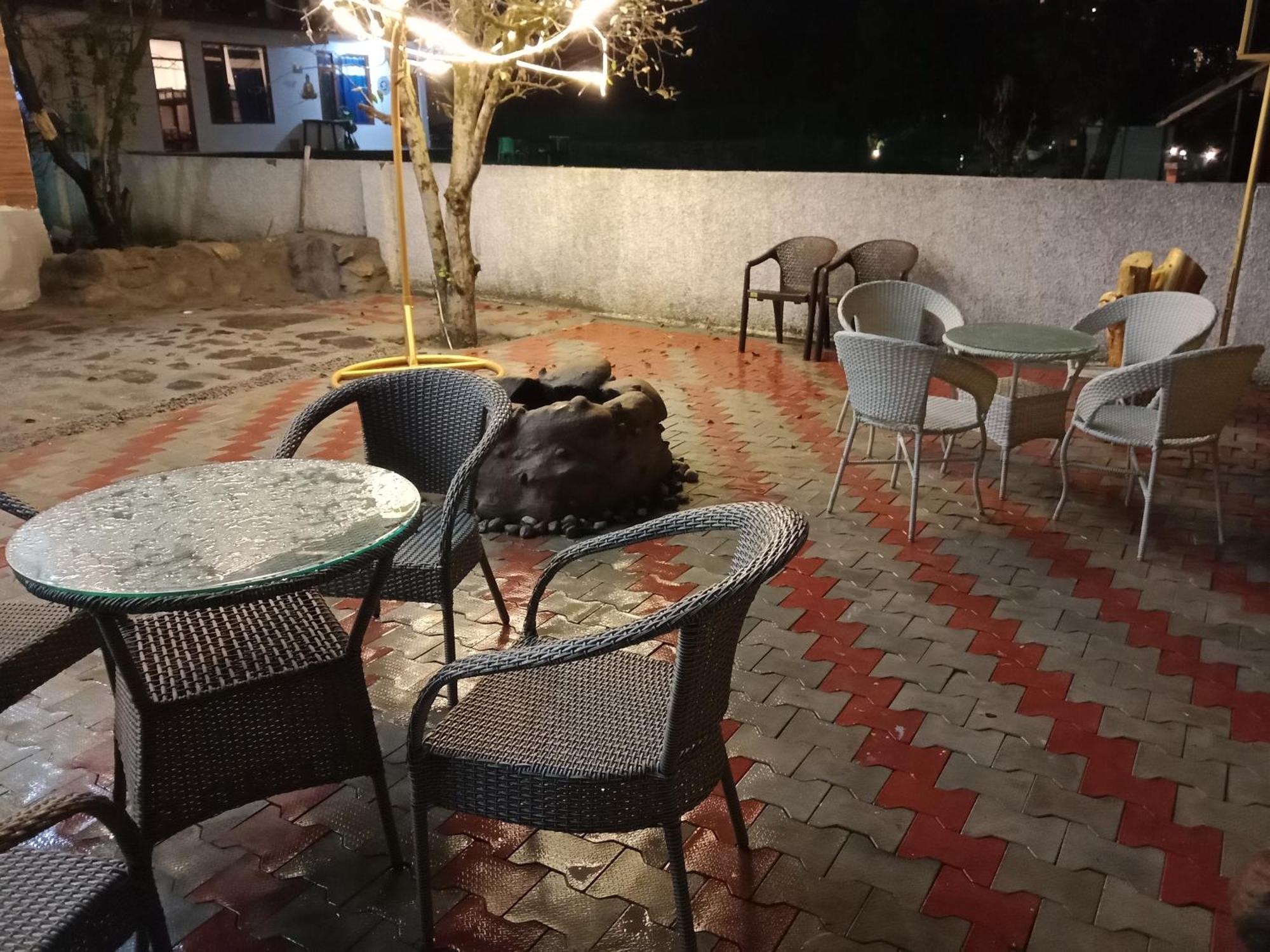Resort Apple Flower By Manali Mall Road 外观 照片